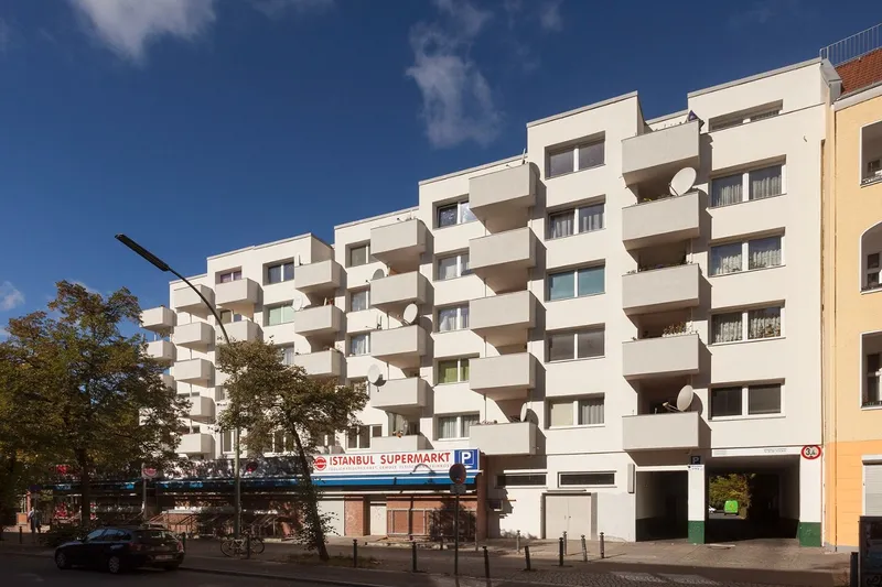 Attraktives Single-Apartment mit Balkon in Wedding - ab sofort! — photo 1